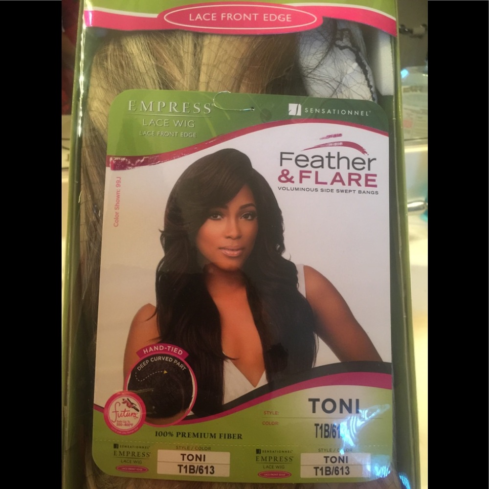 Feather & Flare Lace Front Wig